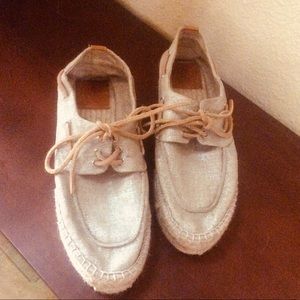 Authentic Tory Burch Flats (with a little height)